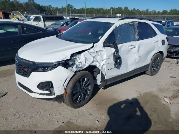 3GNAXMEG2RL348645 2024 CHEVROLET EQUINOX - Image 2