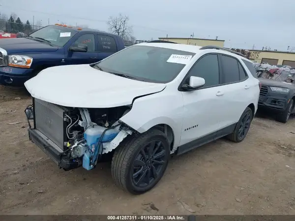 3GNAXMEG2RS125446 2024 CHEVROLET EQUINOX - Image 2