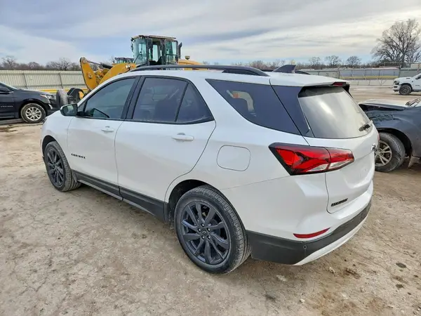 3GNAXMEG7RS193581 2024 CHEVROLET EQUINOX - Image 2