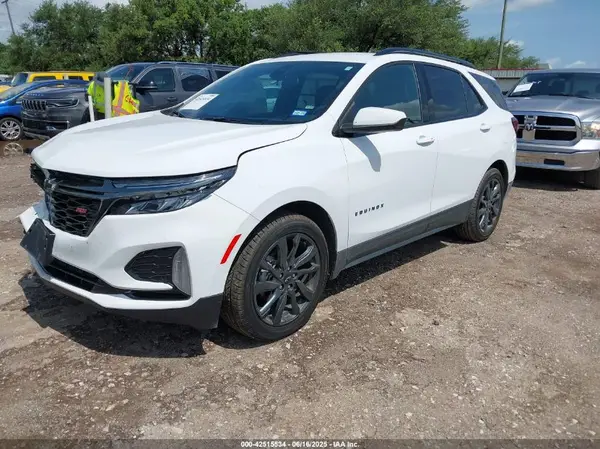 3GNAXMEG8PL104267 2023 CHEVROLET EQUINOX - Image 2