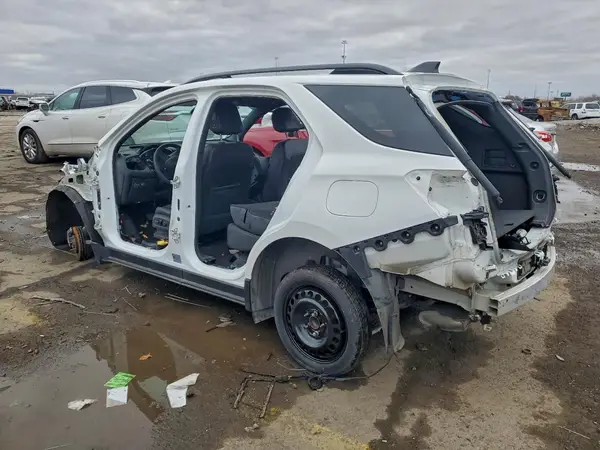 3GNAXMEG9RS107526 2024 CHEVROLET EQUINOX - Image 2