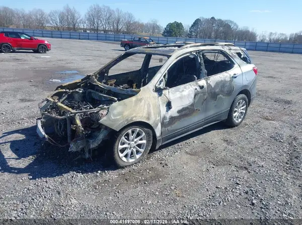 3GNAXMEU2KL154175 2019 CHEVROLET EQUINOX - Image 2