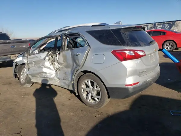 3GNAXMEV2JS566187 2018 CHEVROLET EQUINOX - Image 2