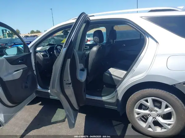 3GNAXMEV4JS607578 2018 CHEVROLET EQUINOX - Image 8