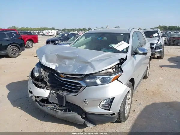 3GNAXMEV8JL113945 2018 CHEVROLET EQUINOX - Image 2