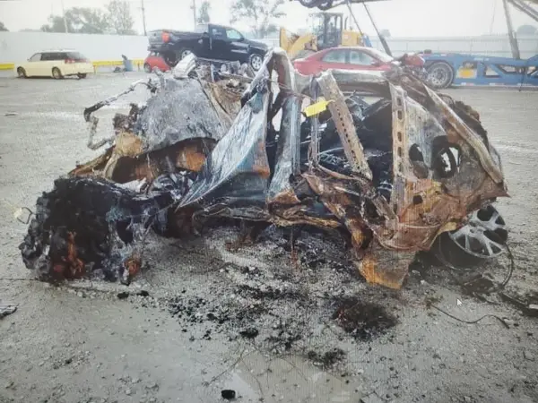 3GNAXMEV8JS581227 2018 CHEVROLET EQUINOX - Image 2