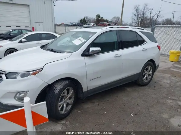 3GNAXNEV2LS737917 2020 CHEVROLET EQUINOX - Image 2
