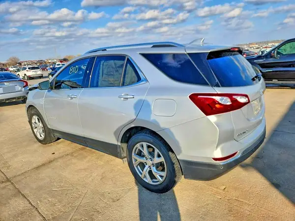 3GNAXNEV4LS597997 2020 CHEVROLET EQUINOX - Image 2