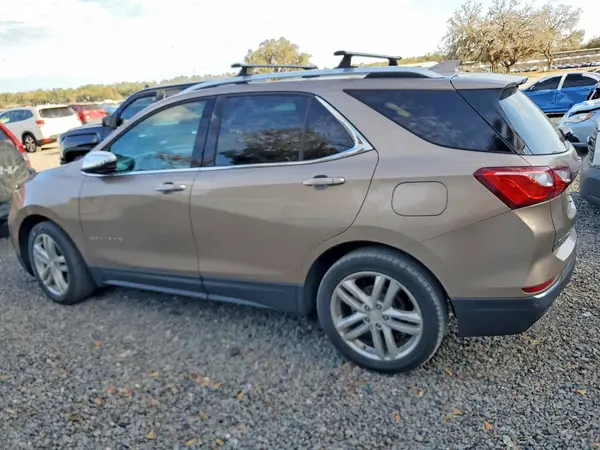 3GNAXNEX1JL352065 2018 CHEVROLET EQUINOX - Image 2