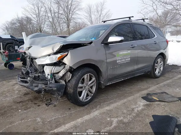 3GNAXNEX9JS531914 2018 CHEVROLET EQUINOX - Image 2