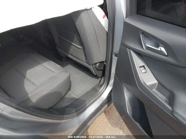 3GNAXPEG0SL113667 2025 CHEVROLET EQUINOX - Image 8