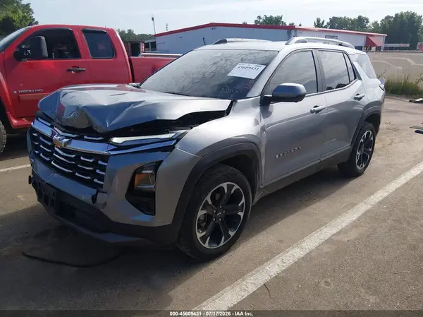 3GNAXPEG0SL145096 2025 CHEVROLET EQUINOX - Image 2