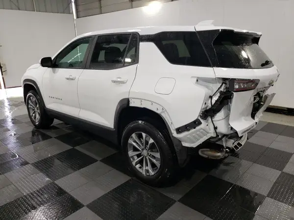 3GNAXPEG0SL293281 2025 CHEVROLET EQUINOX - Image 2