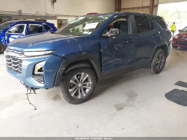 3GNAXPEG0SL301332 2025 CHEVROLET EQUINOX - Image 2