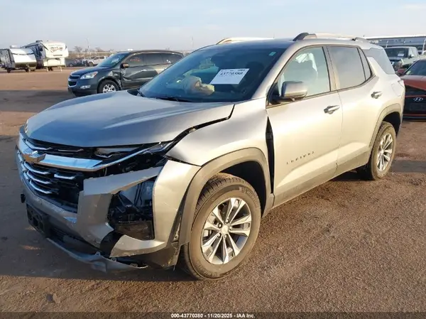 3GNAXPEG0SL304019 2025 CHEVROLET EQUINOX - Image 2