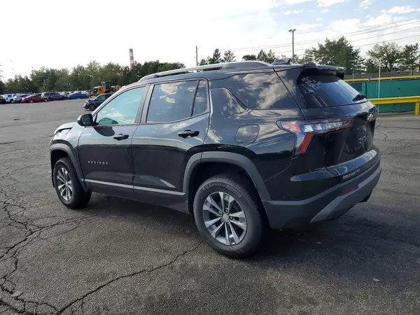 3GNAXPEG0SL315716 2025 CHEVROLET EQUINOX - Image 2