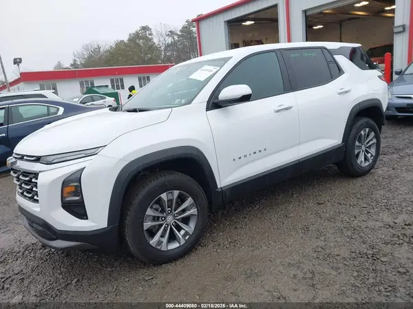 3GNAXPEG0SL324481 2025 CHEVROLET EQUINOX - Image 2