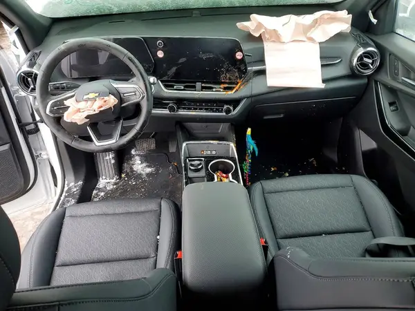 3GNAXPEG0TL225256 2026 CHEVROLET EQUINOX - Image 8