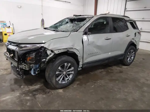 3GNAXPEG0TL343890 2026 CHEVROLET EQUINOX - Image 2
