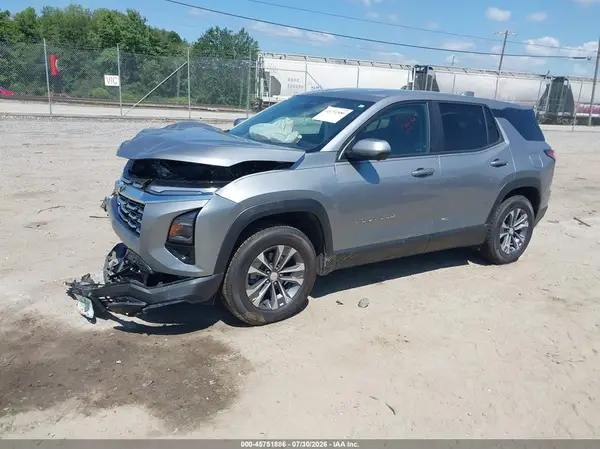 3GNAXPEG1SL160660 2025 CHEVROLET EQUINOX - Image 2