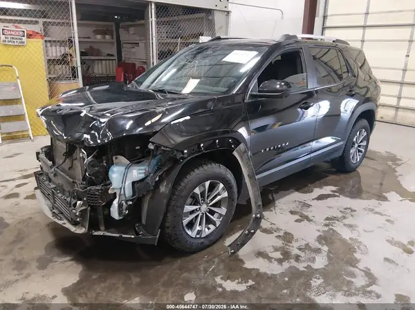 3GNAXPEG1SL225328 2025 CHEVROLET EQUINOX - Image 2