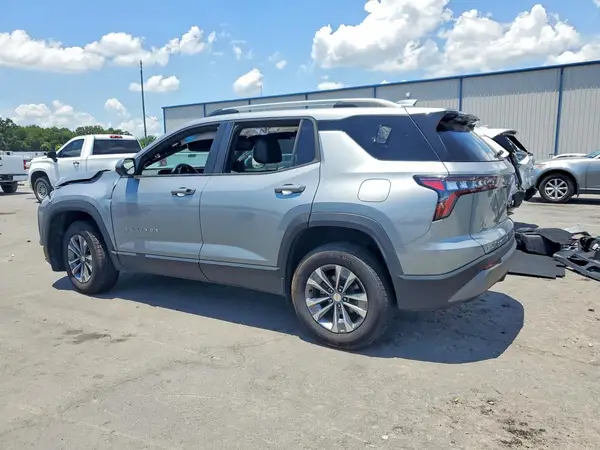 3GNAXPEG1SL285125 2025 CHEVROLET EQUINOX - Image 2