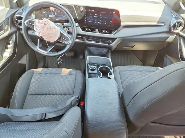 3GNAXPEG1TL111041 2026 CHEVROLET EQUINOX - Image 8