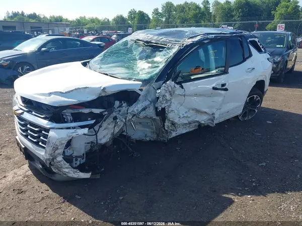3GNAXPEG1TL144315 2026 CHEVROLET EQUINOX - Image 2