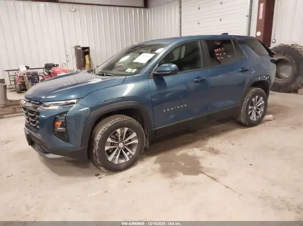 3GNAXPEG1TL160661 2026 CHEVROLET EQUINOX - Image 2