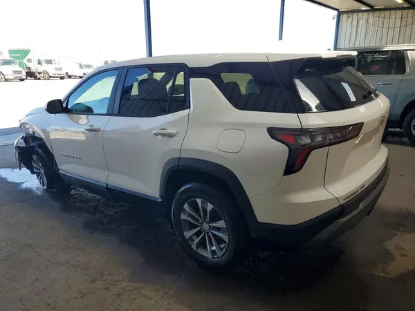 3GNAXPEG1TL464783 2026 CHEVROLET EQUINOX - Image 2