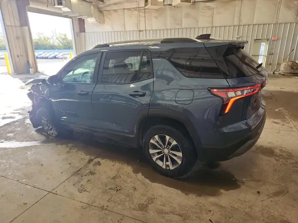 3GNAXPEG2SL103643 2025 CHEVROLET EQUINOX - Image 2