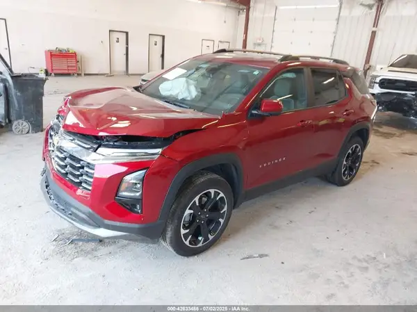 3GNAXPEG2SL162773 2025 CHEVROLET EQUINOX - Image 2
