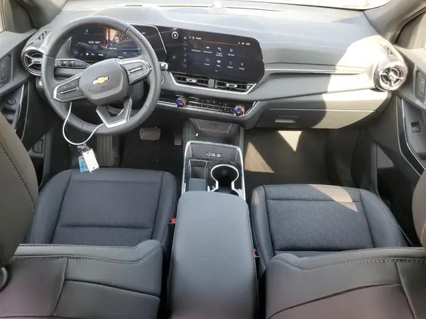 3GNAXPEG2SL268415 2025 CHEVROLET EQUINOX - Image 8
