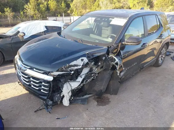 3GNAXPEG2SL321582 2025 CHEVROLET EQUINOX - Image 2
