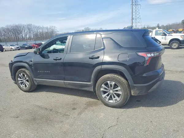 3GNAXPEG2SL323655 2025 CHEVROLET EQUINOX - Image 2