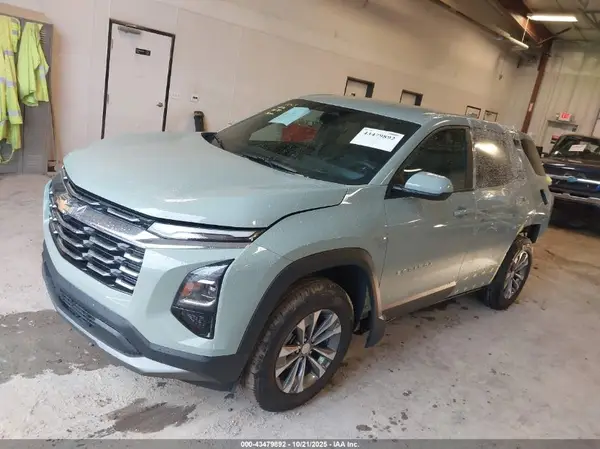 3GNAXPEG2TL186797 2026 CHEVROLET EQUINOX - Image 2