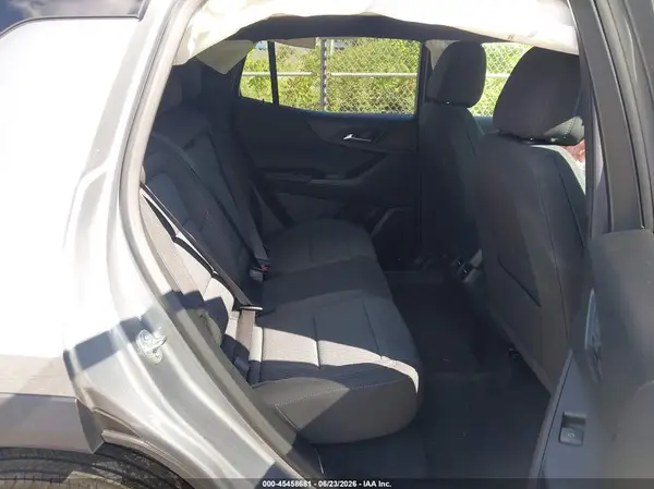 3GNAXPEG2TL235447 2026 CHEVROLET EQUINOX - Image 8