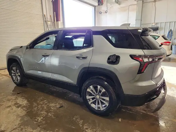 3GNAXPEG2TL240535 2026 CHEVROLET EQUINOX - Image 2