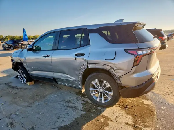 3GNAXPEG2TL245153 2026 CHEVROLET EQUINOX - Image 2