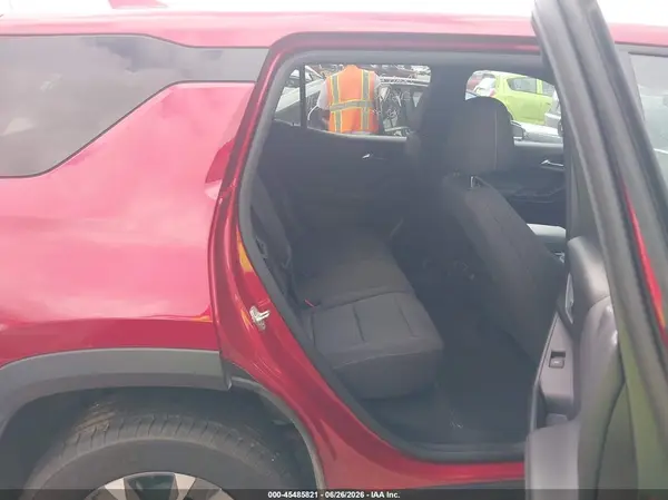 3GNAXPEG2TL250076 2026 CHEVROLET EQUINOX - Image 8