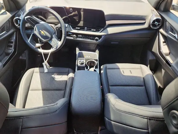 3GNAXPEG2TL258095 2026 CHEVROLET EQUINOX - Image 8