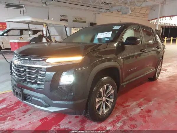 3GNAXPEG2TL327092 2026 CHEVROLET EQUINOX - Image 2