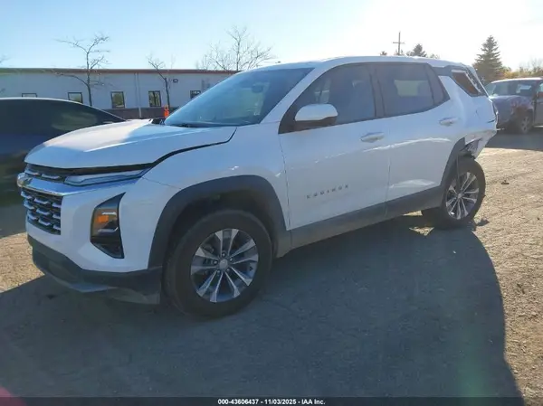 3GNAXPEG3SL117292 2025 CHEVROLET EQUINOX - Image 2