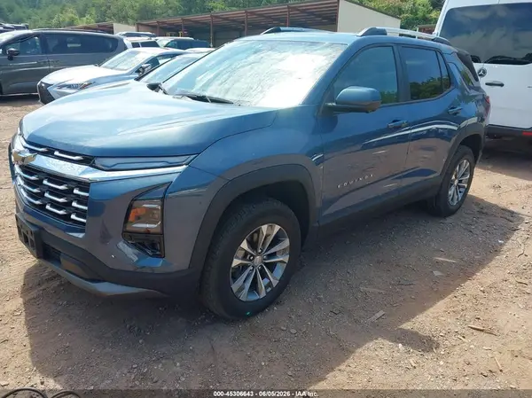 3GNAXPEG3SL305147 2025 CHEVROLET EQUINOX - Image 2