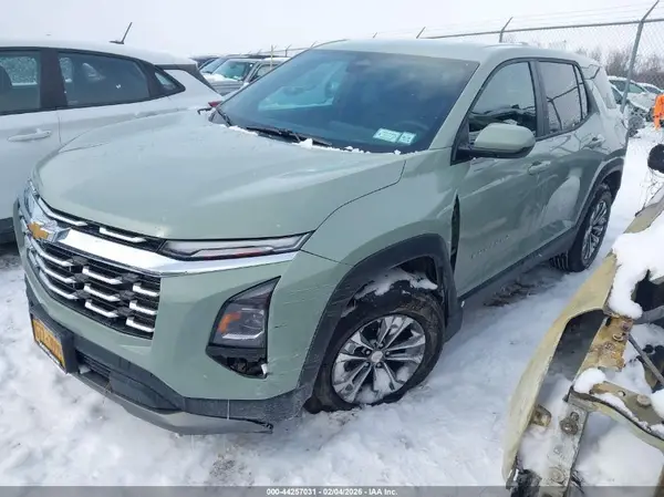 3GNAXPEG3TL160872 2026 CHEVROLET EQUINOX - Image 2