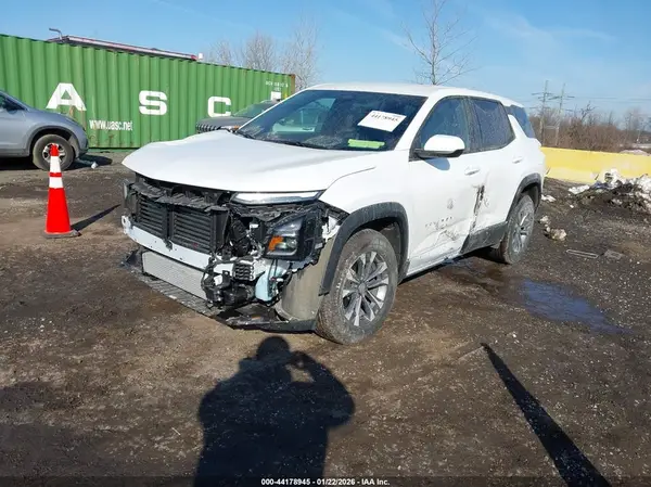 3GNAXPEG3TL253388 2026 CHEVROLET EQUINOX - Image 2