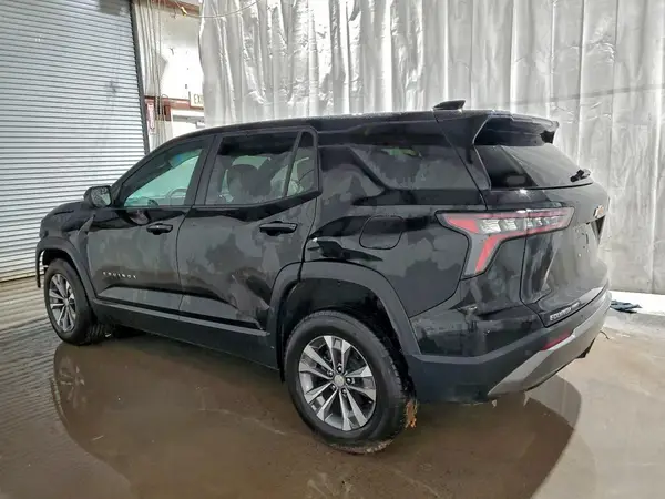 3GNAXPEG3TL260468 2026 CHEVROLET EQUINOX - Image 2