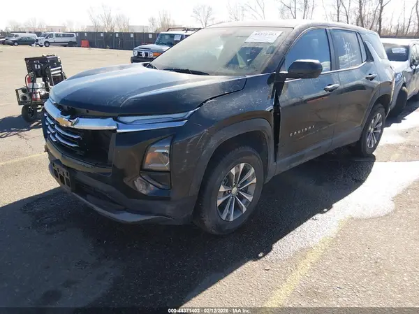 3GNAXPEG3TL327456 2026 CHEVROLET EQUINOX - Image 2