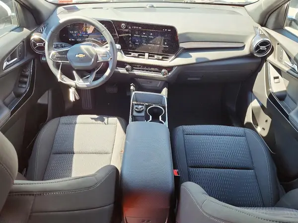 3GNAXPEG3TL437035 2026 CHEVROLET EQUINOX - Image 8