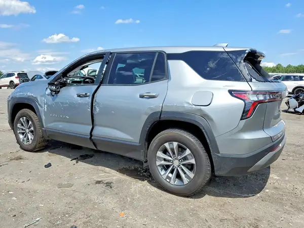 3GNAXPEG3TL473520 2026 CHEVROLET EQUINOX - Image 2